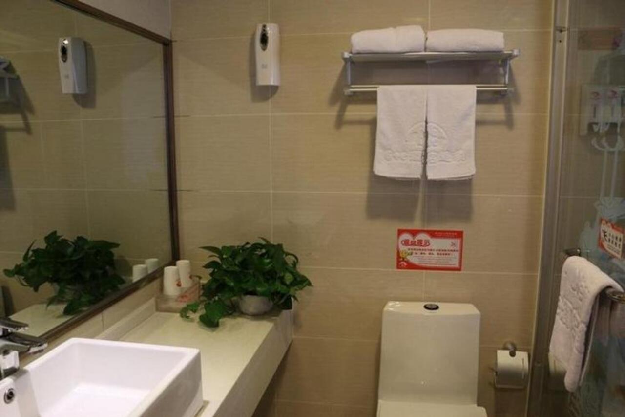 Shanghai Yiting 6+E Hotel - Lujiazui 외부 사진