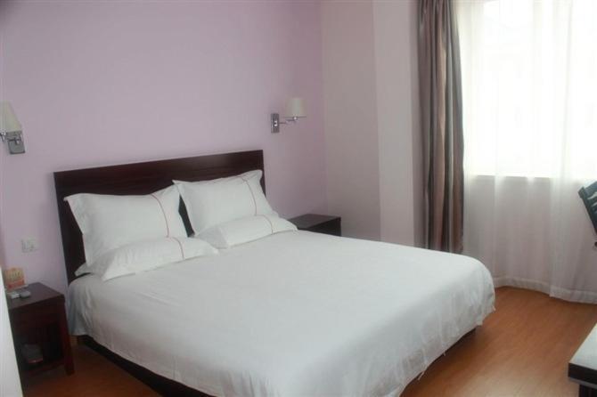 Shanghai Yiting 6+E Hotel - Lujiazui 객실 사진