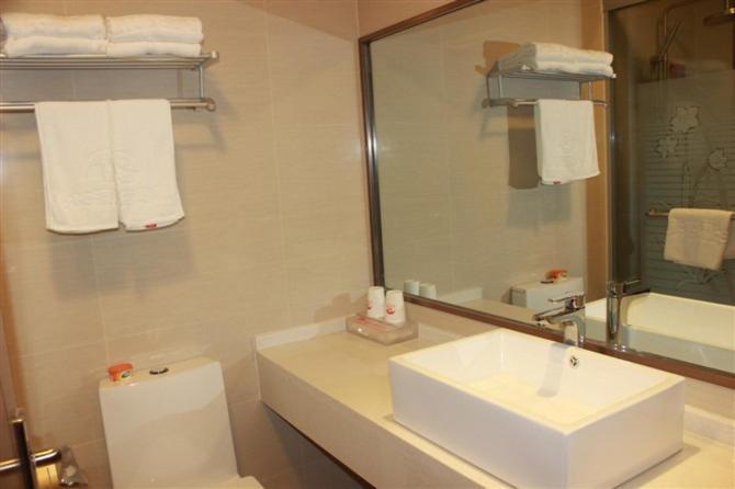 Shanghai Yiting 6+E Hotel - Lujiazui 객실 사진