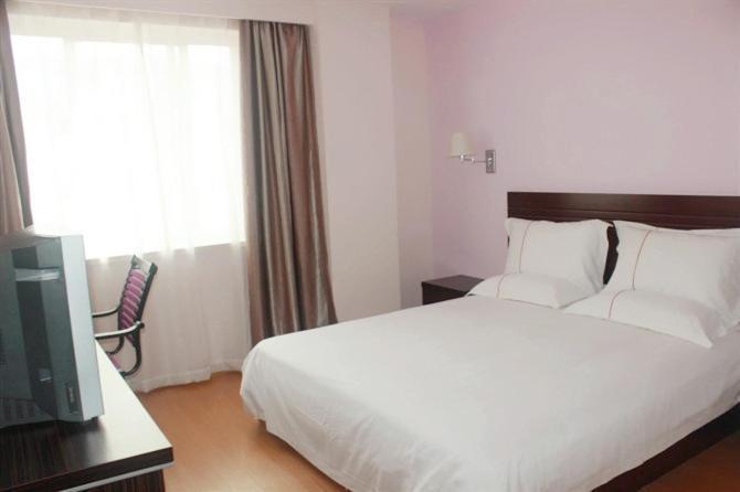 Shanghai Yiting 6+E Hotel - Lujiazui 객실 사진