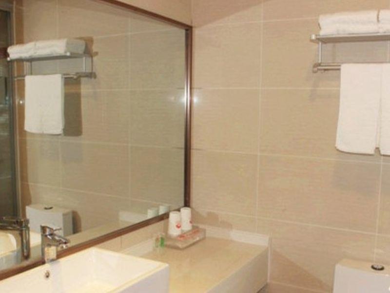 Shanghai Yiting 6+E Hotel - Lujiazui 외부 사진